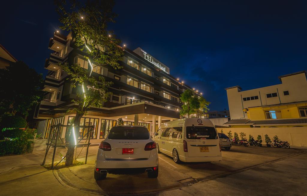 Th Beach Hotel Hua Hin Exterior photo